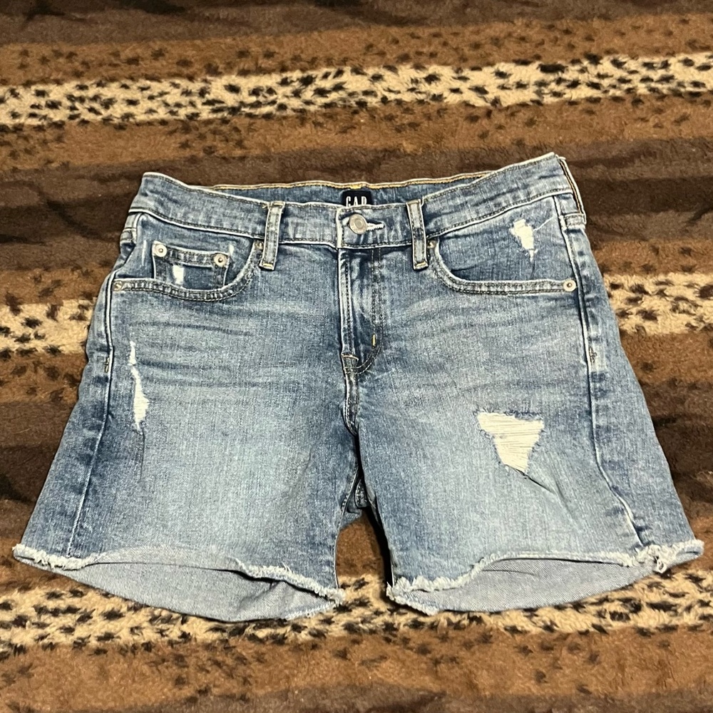 GAP Blue Jean Shorts Distressed Mid-Thigh (Small)